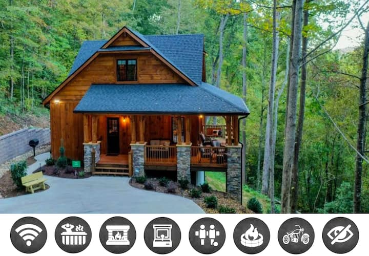 Pearl's Mountain Retreat: Free Attraction Tickets - Cabins for