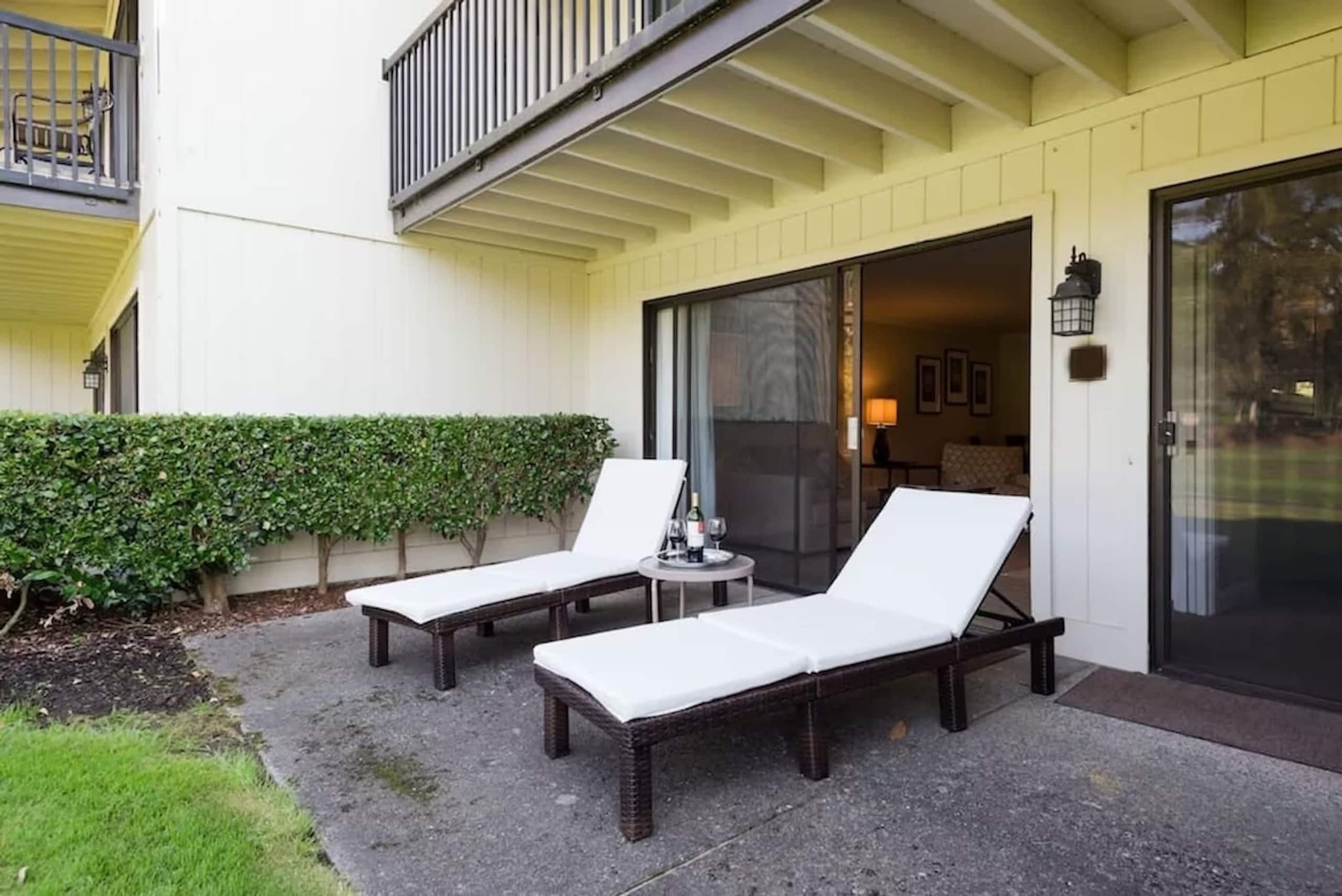 Side-by-Side Napa Condos with Golf Views - Photo 14