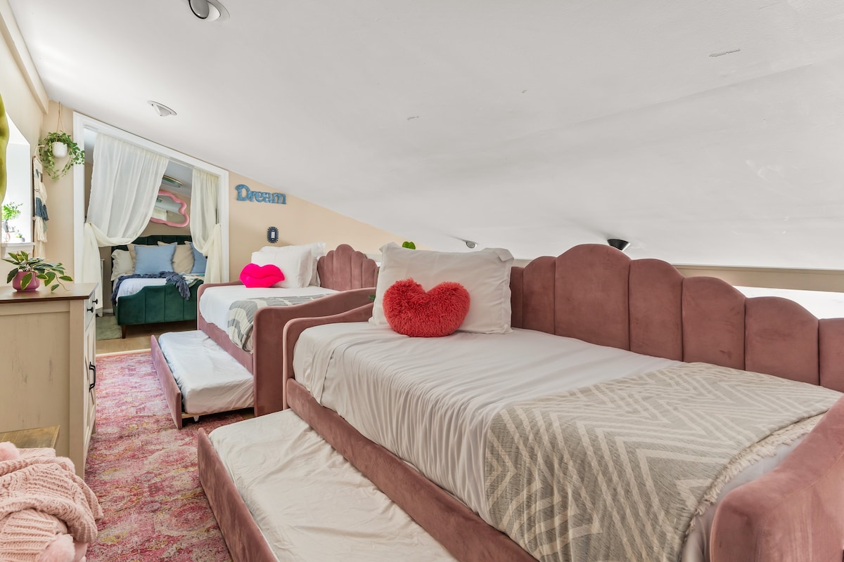 El dormitorio 6 cuenta con 2 camas nido individuales.