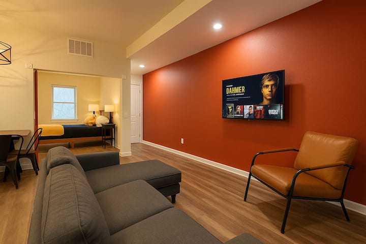 Soulard King Loft Near Anheuser-busch Brewery - St. Louis, MO