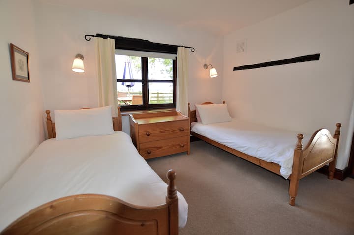 Zatim dvokrevetna soba 2