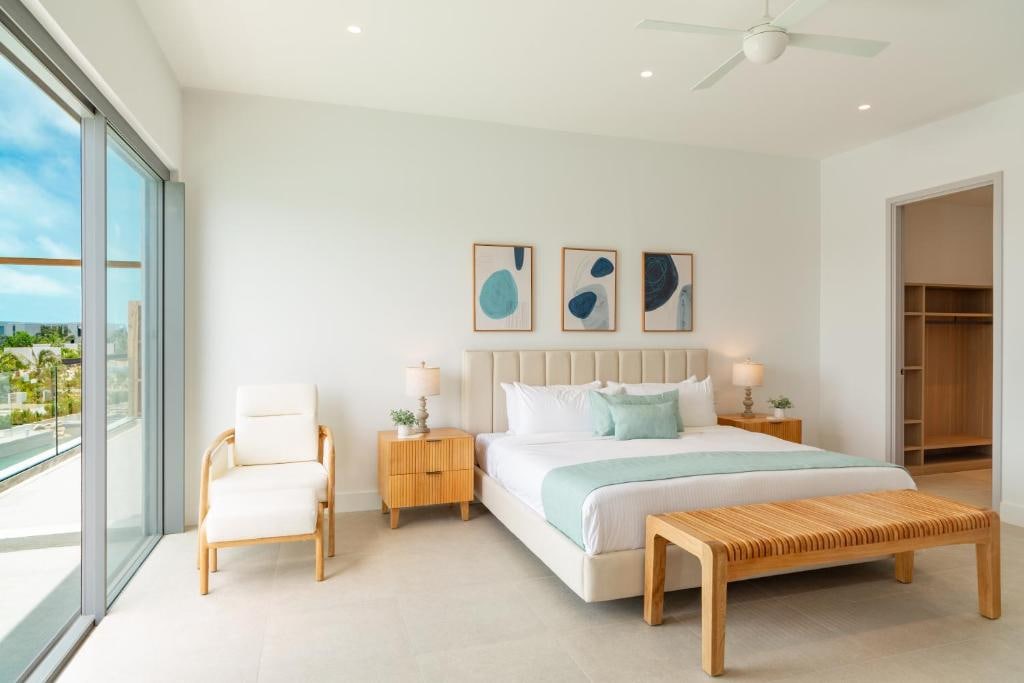 2 Units | South Bank | Adventure Base by the Ocean