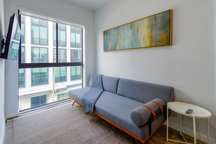 Wynwood Condo: Rooftop Pool & Art District Views! - Miami, FL