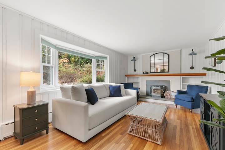 Modern Cape With A/c Near Beaches - コッド岬, MA