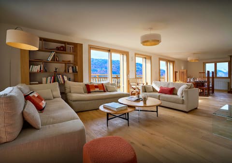 Family-friendly chalet with superb views