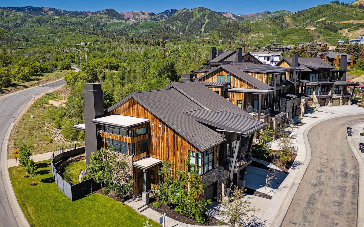 Walk to Ski, , Mountain Views