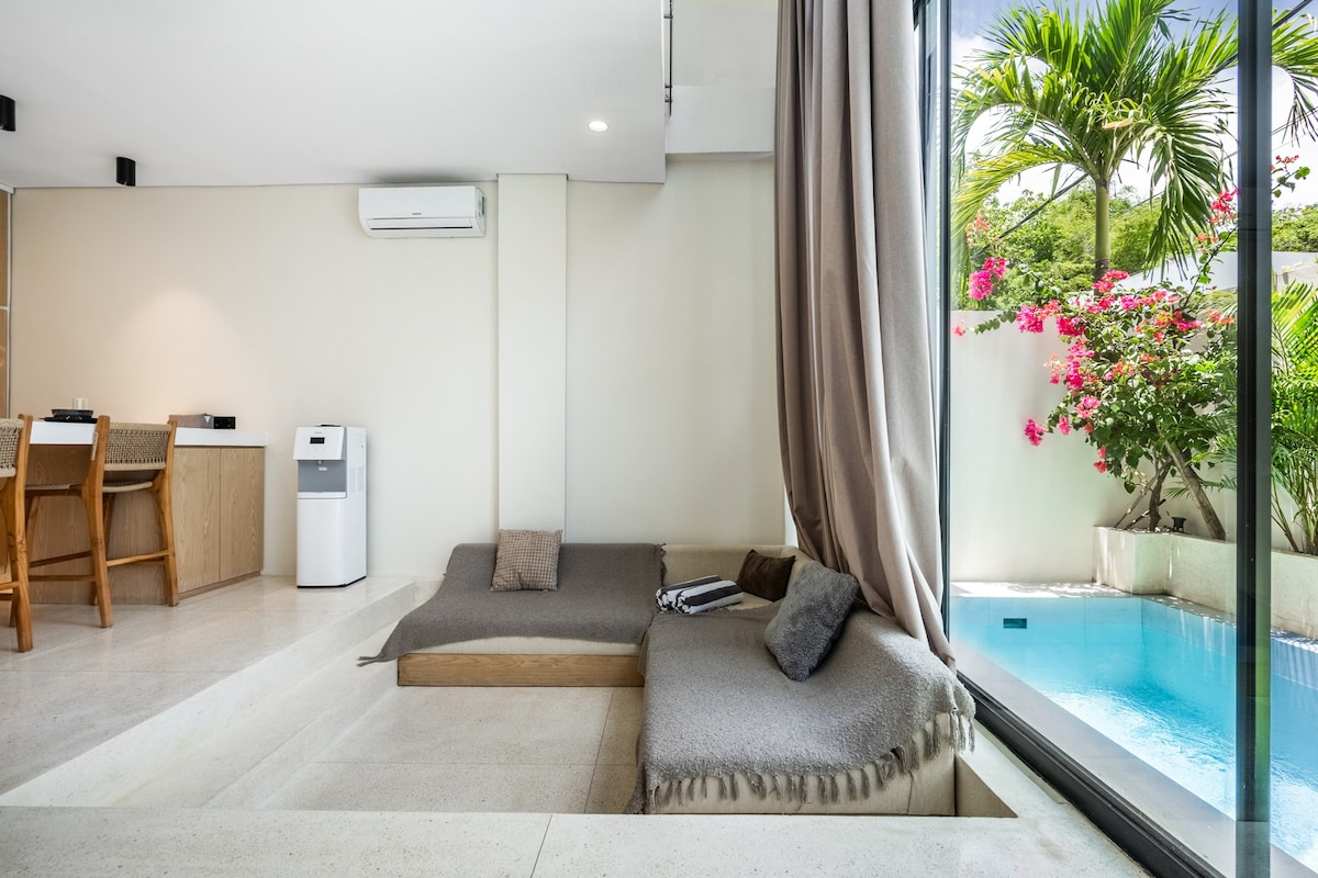 Villa in Melasti · ★4.72 · 1 bedroom · 1 bed · 1 bath，Airbnb 可比房源