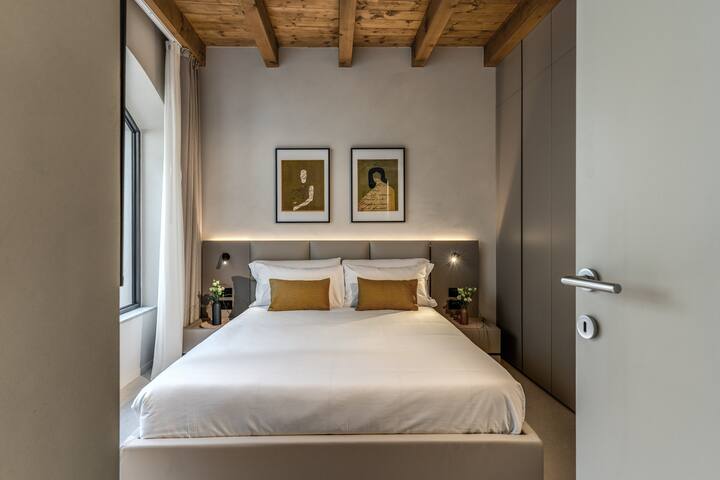 Seety Porta Romana Statue – 1.002