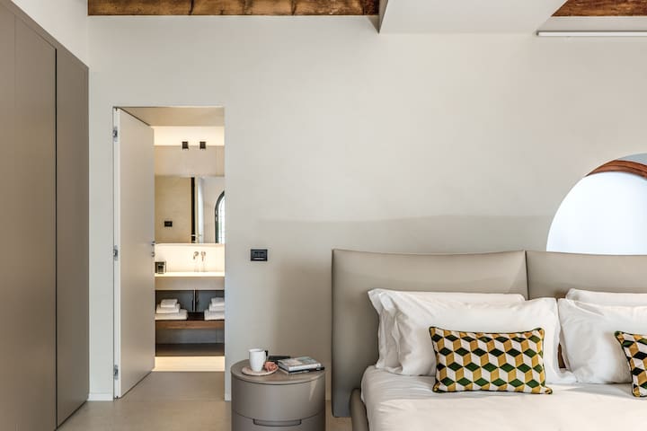 Seety Porta Romana Statue – 1.004