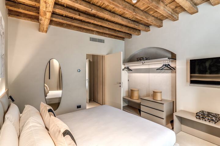 Seety Porta Romana Statue – 1.003