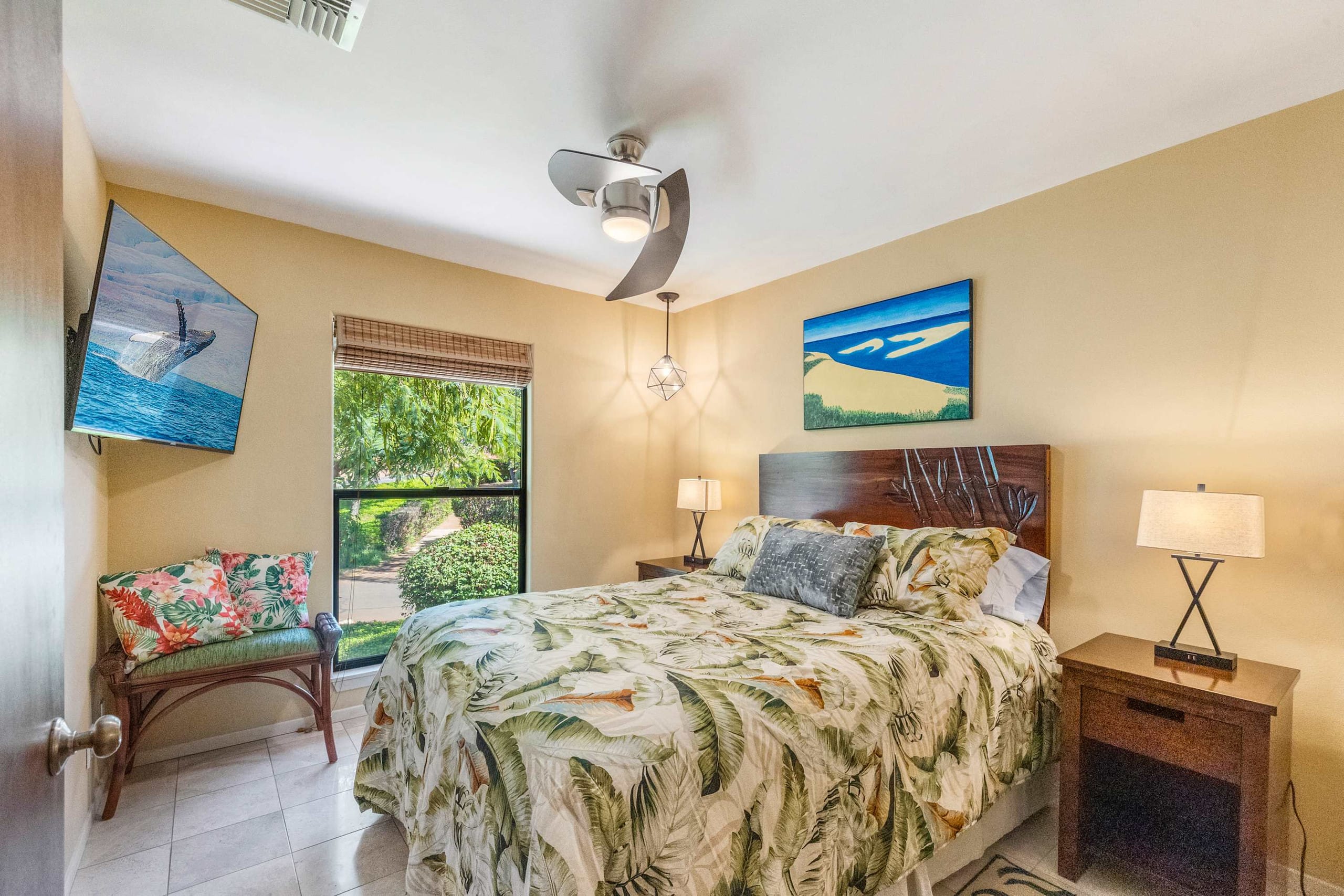 Condo in Lahaina · ★4.33 · 2 bedrooms · 2 beds · 2.5 baths - Image 25