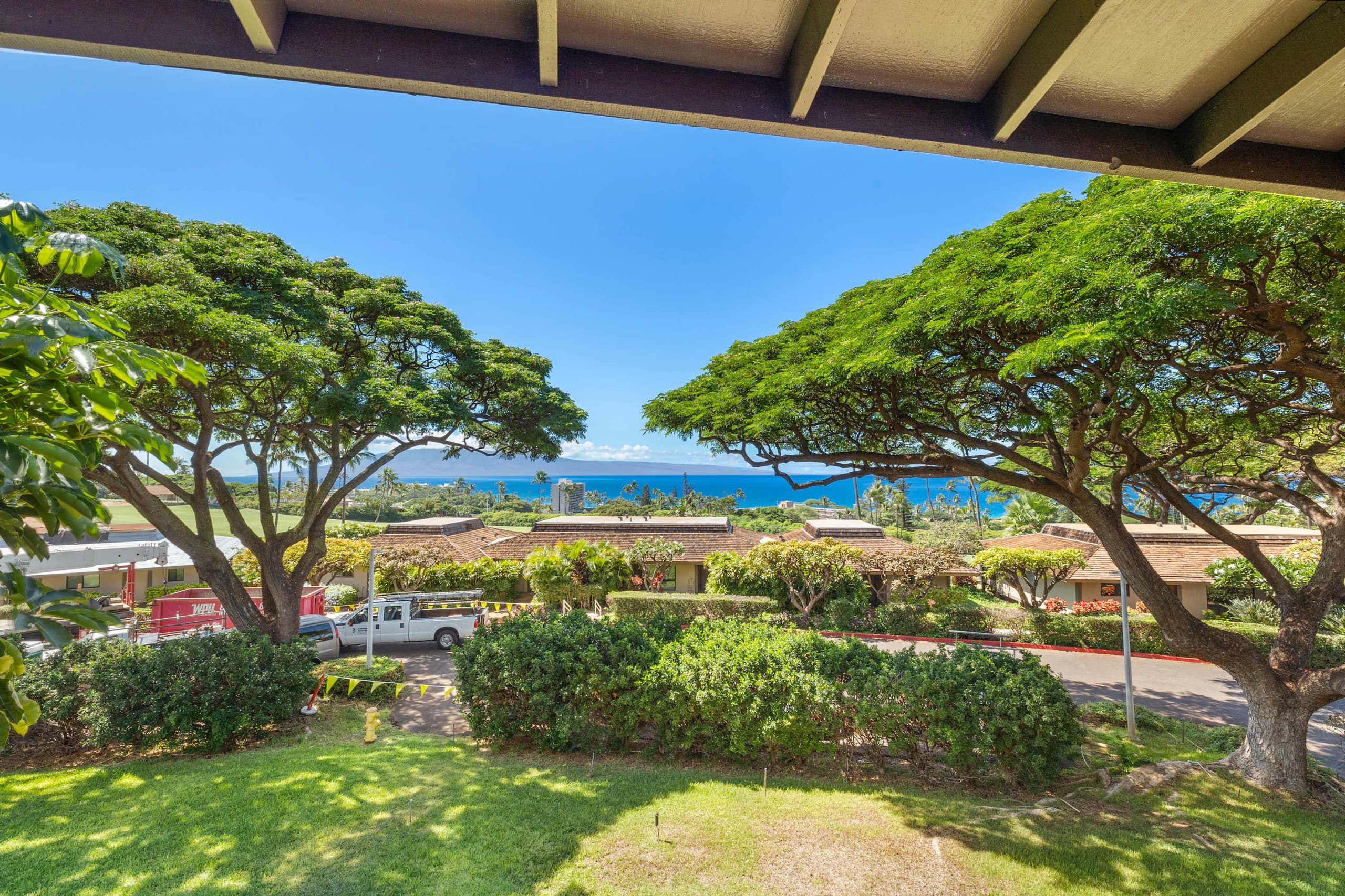 Condo in Lahaina · ★4.33 · 2 bedrooms · 2 beds · 2.5 baths - Image 51