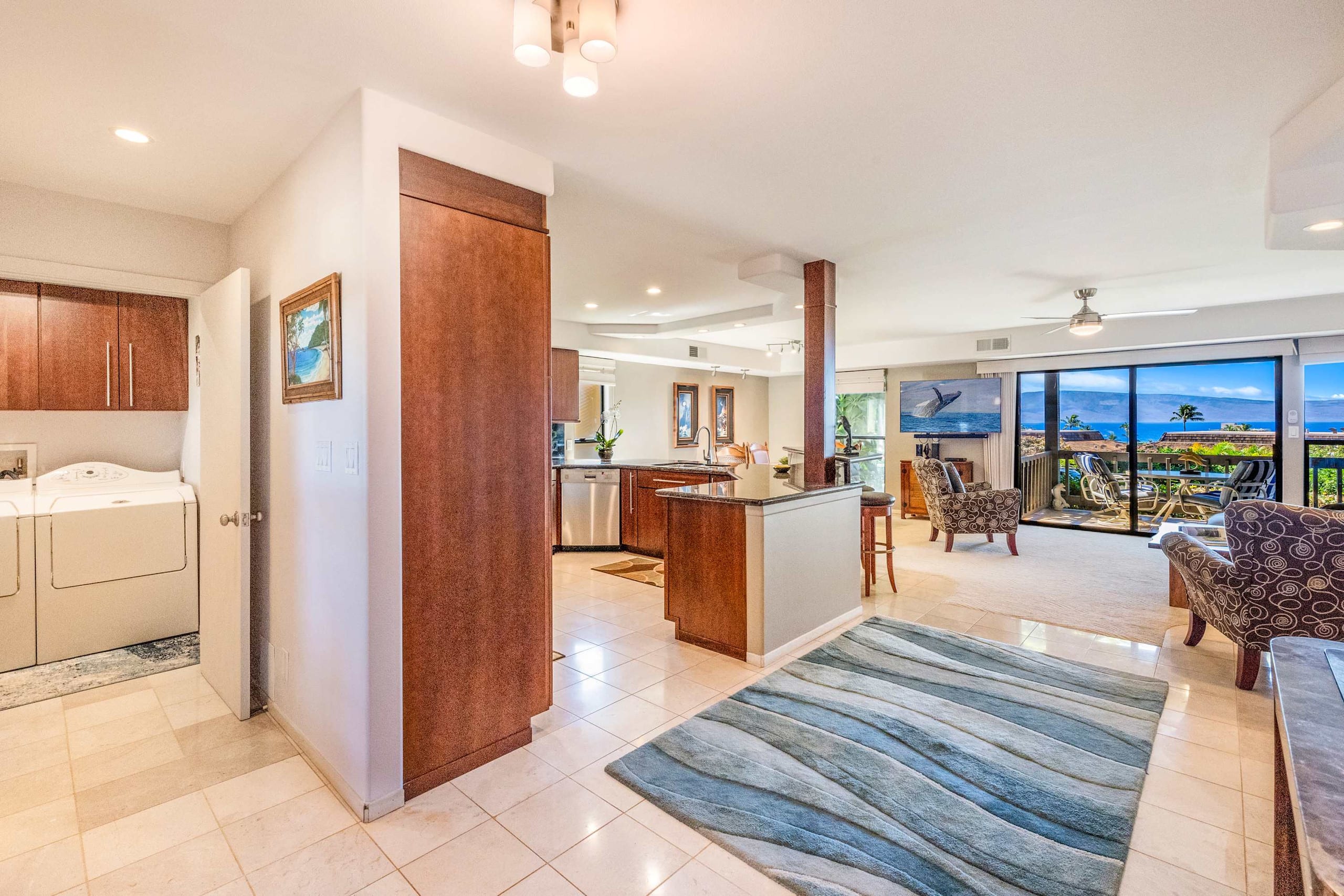 Condo in Lahaina · ★4.33 · 2 bedrooms · 2 beds · 2.5 baths - Image 41