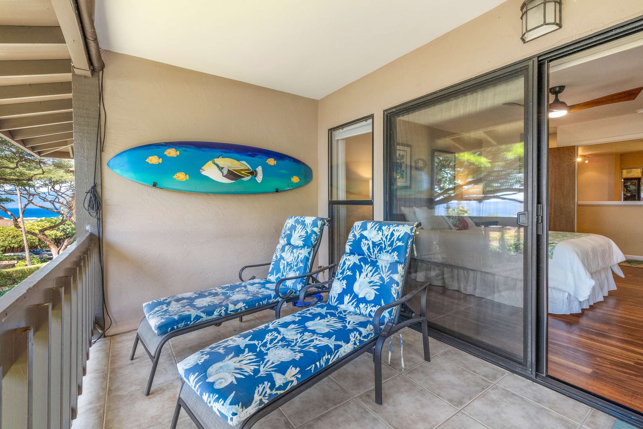 Condo in Lahaina · ★4.33 · 2 bedrooms · 2 beds · 2.5 baths - Image 37