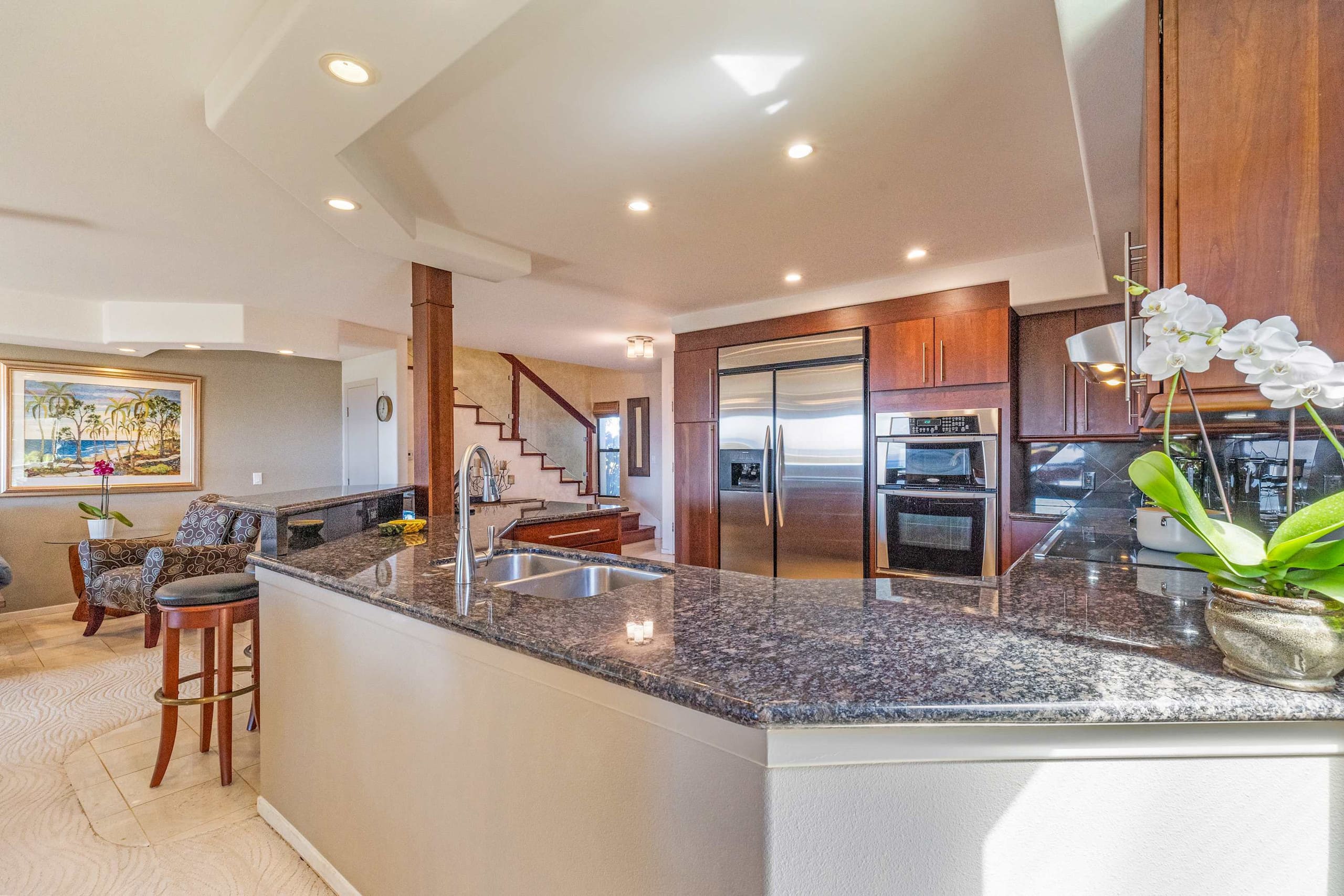 Condo in Lahaina · ★4.33 · 2 bedrooms · 2 beds · 2.5 baths - Image 16