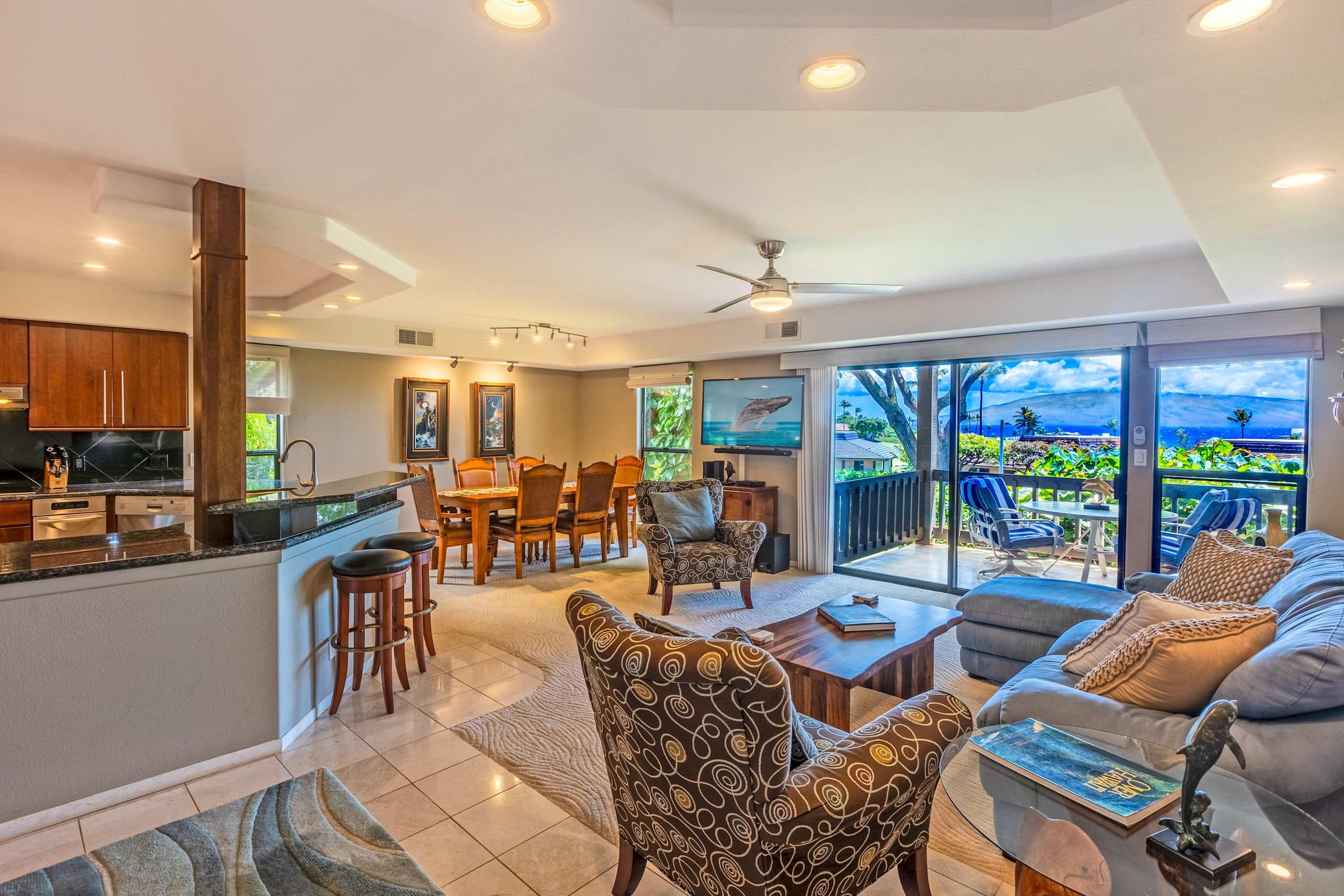 Condo in Lahaina · ★4.33 · 2 bedrooms · 2 beds · 2.5 baths - Image 5