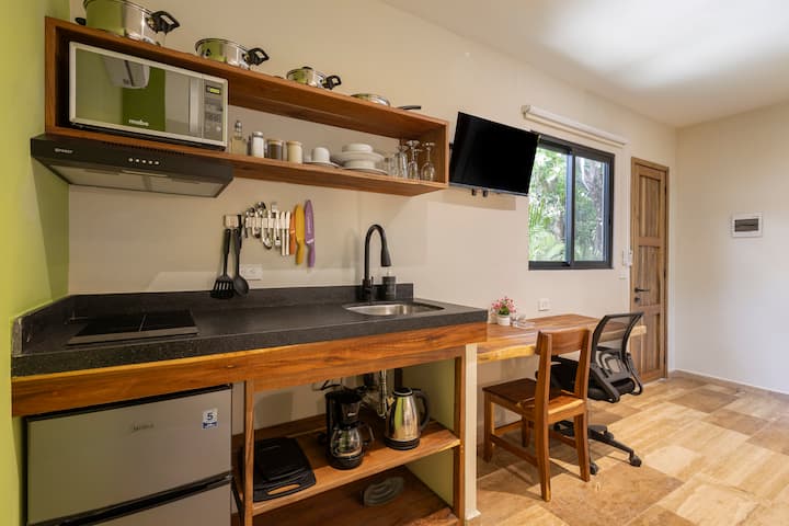 Cozy Equipped Studio, Pool, Ac, Street Parking - Tulum