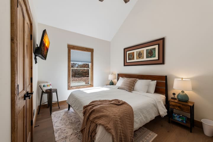 Dhoma e vizitorëve 2