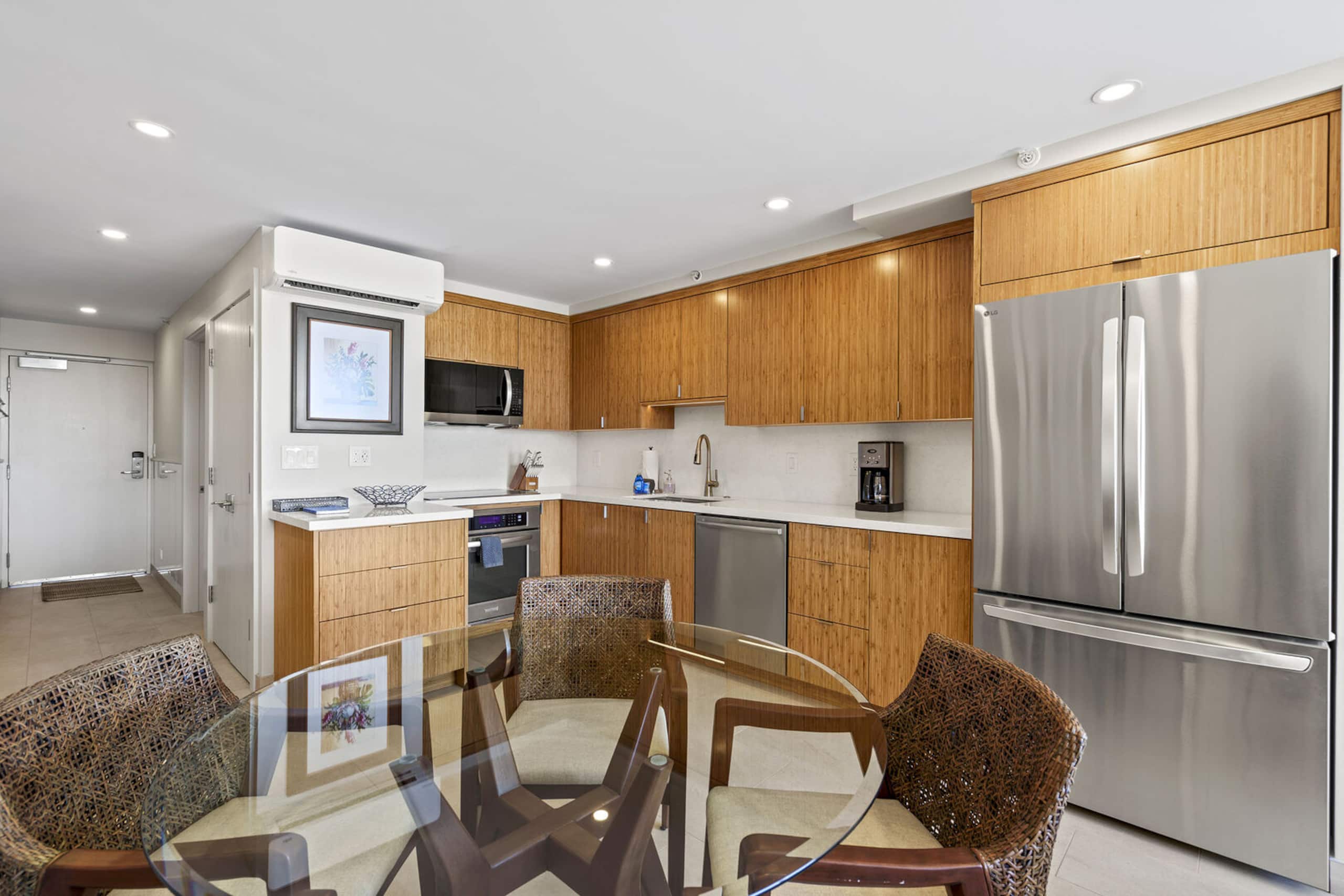 Condo in Kihei · ★5.0 · 2 bedrooms · 3 beds · 2 baths - Image 2