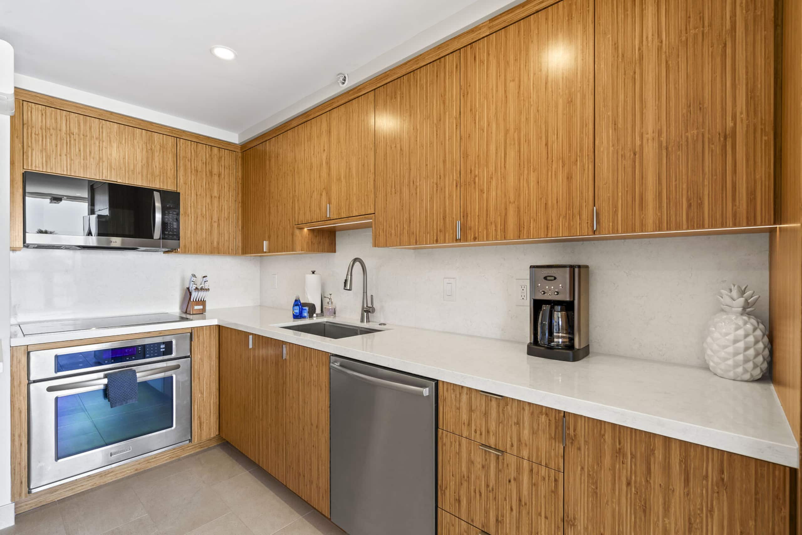 Condo in Kihei · ★5.0 · 2 bedrooms · 3 beds · 2 baths - Image 25