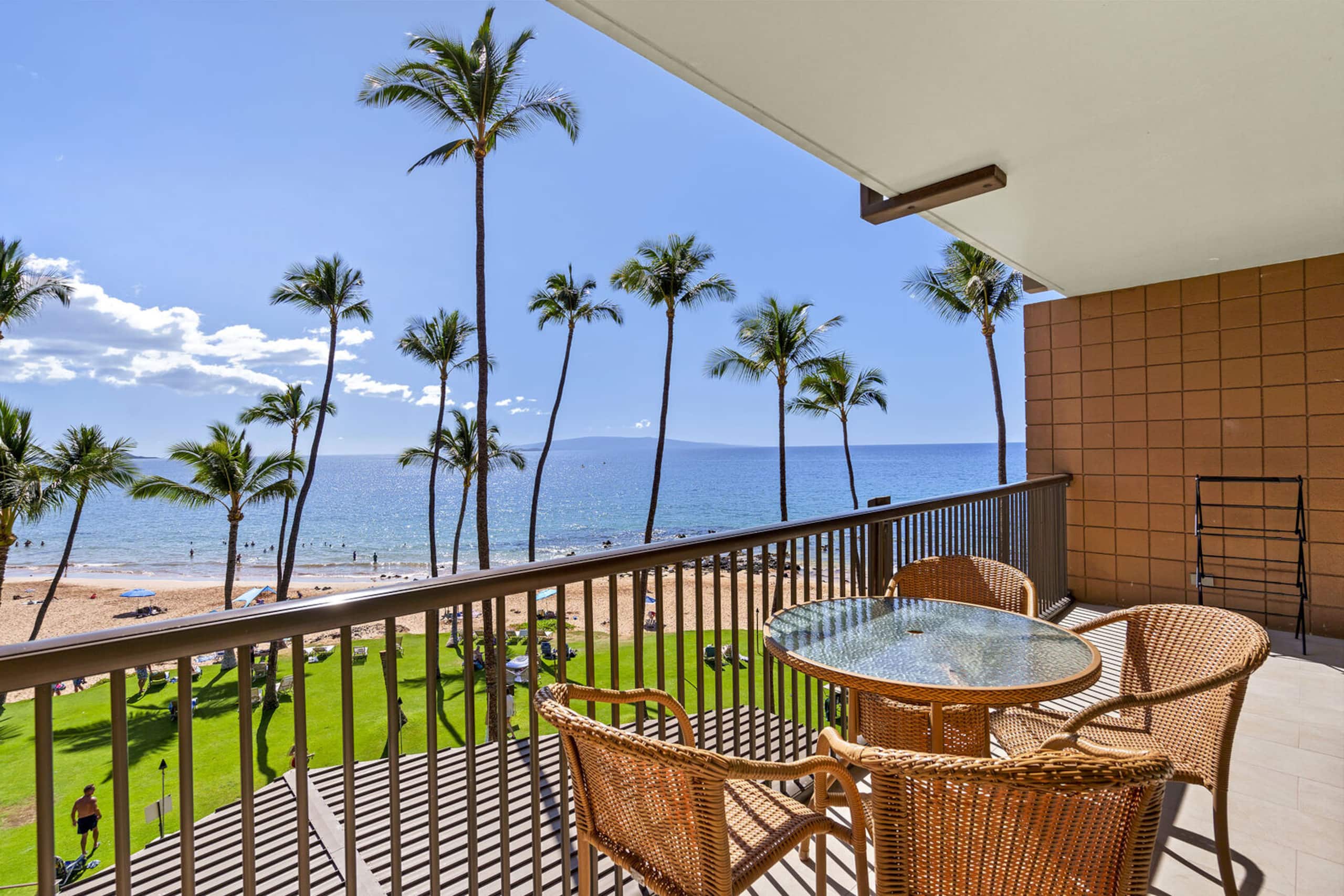 Condo in Kihei · ★5.0 · 2 bedrooms · 3 beds · 2 baths - Image 10