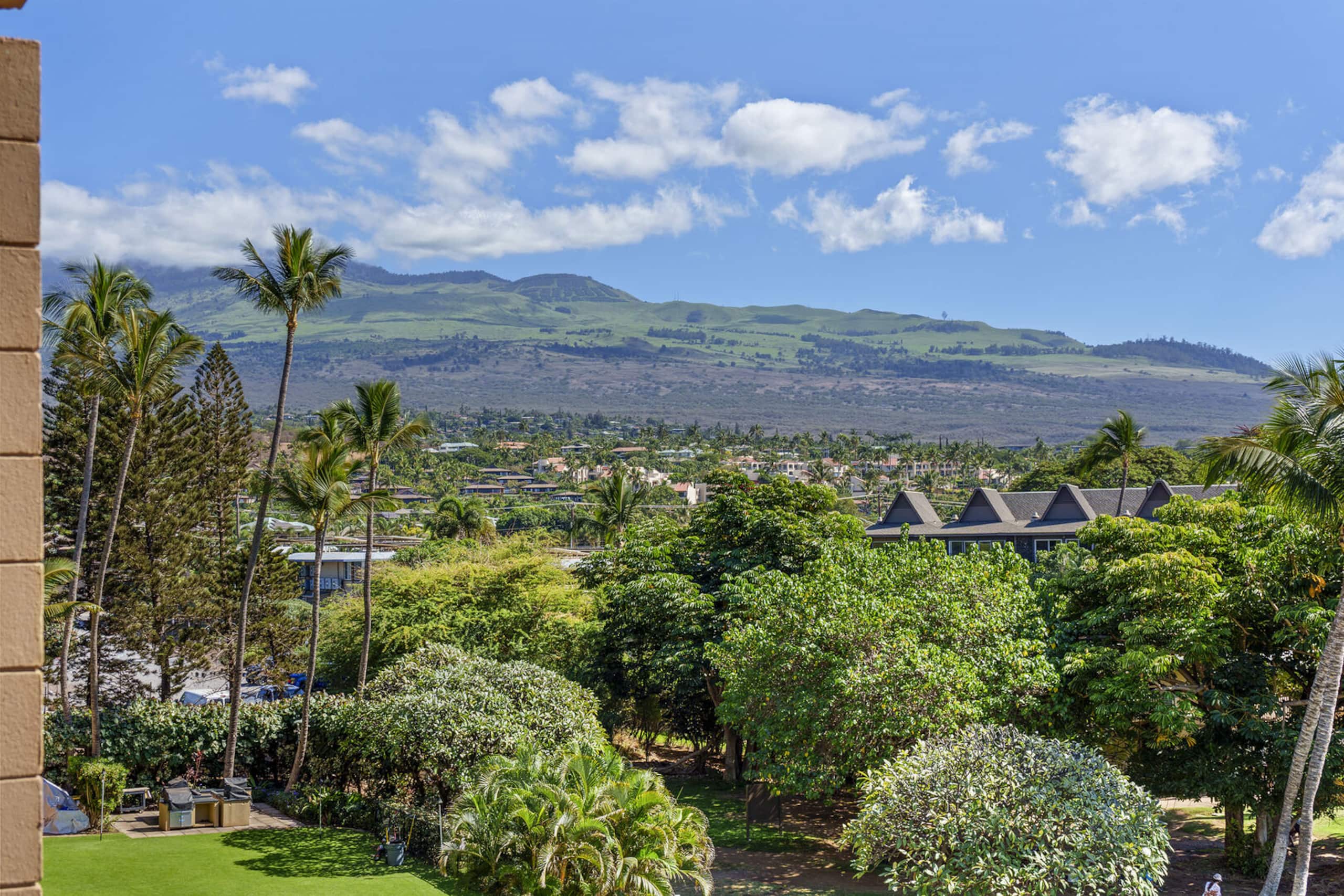 Condo in Kihei · ★5.0 · 2 bedrooms · 3 beds · 2 baths - Image 12