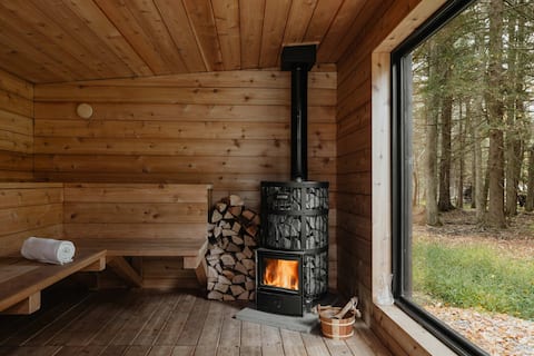 Break House - Secluded & Private with Sauna, Hot T