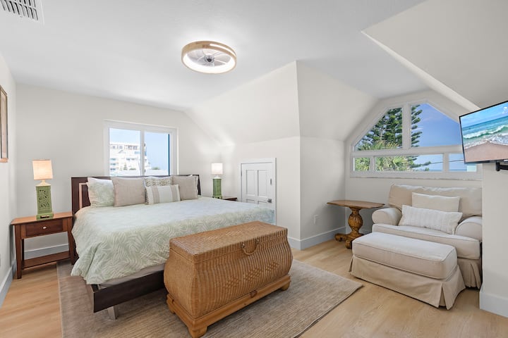 Spavaća soba s velikim bračnim krevetom 3 – 3. kat