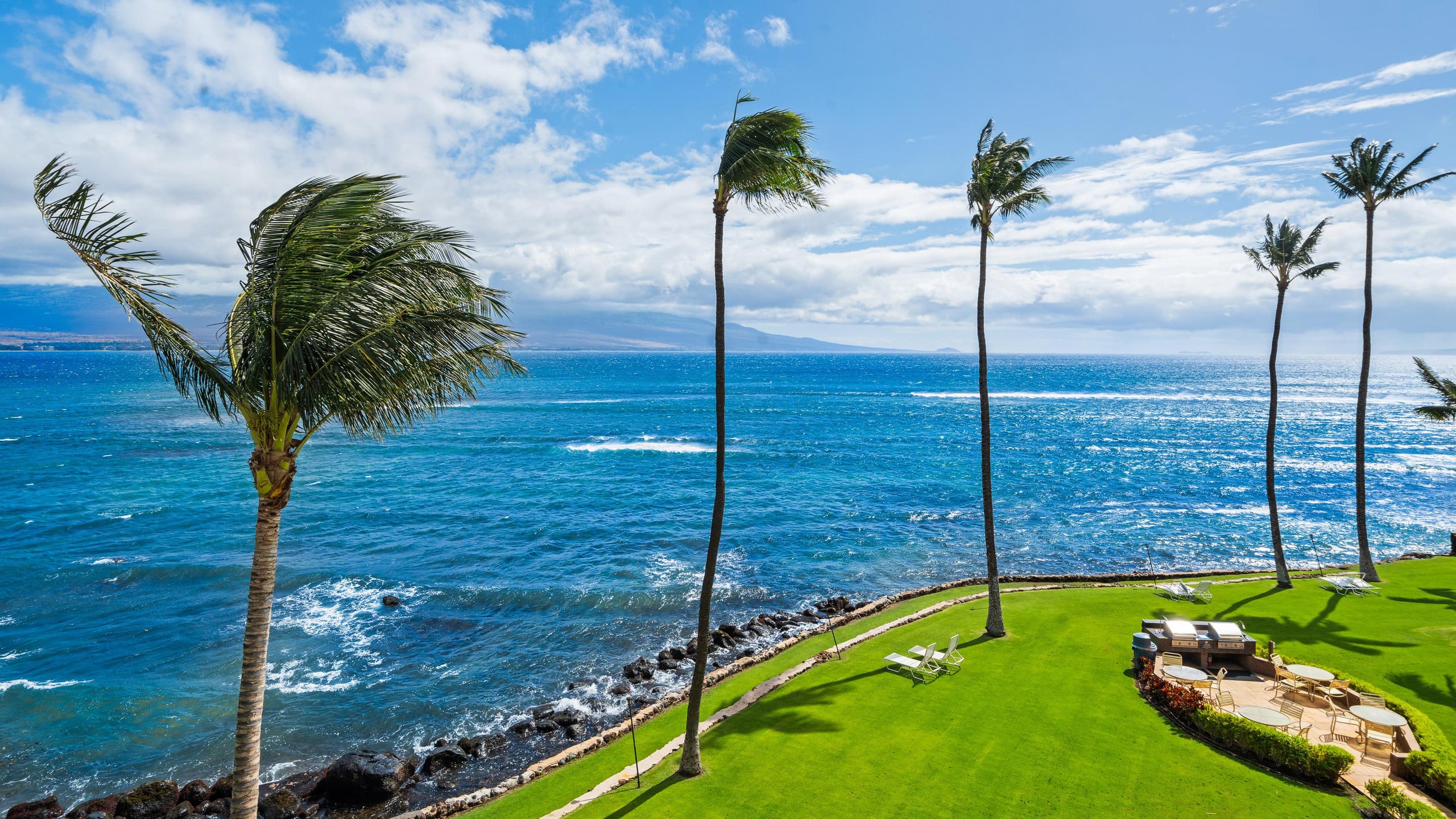 Condo in Wailuku · ★5.0 · 2 bedrooms · 2 beds · 2 private baths - Image 62