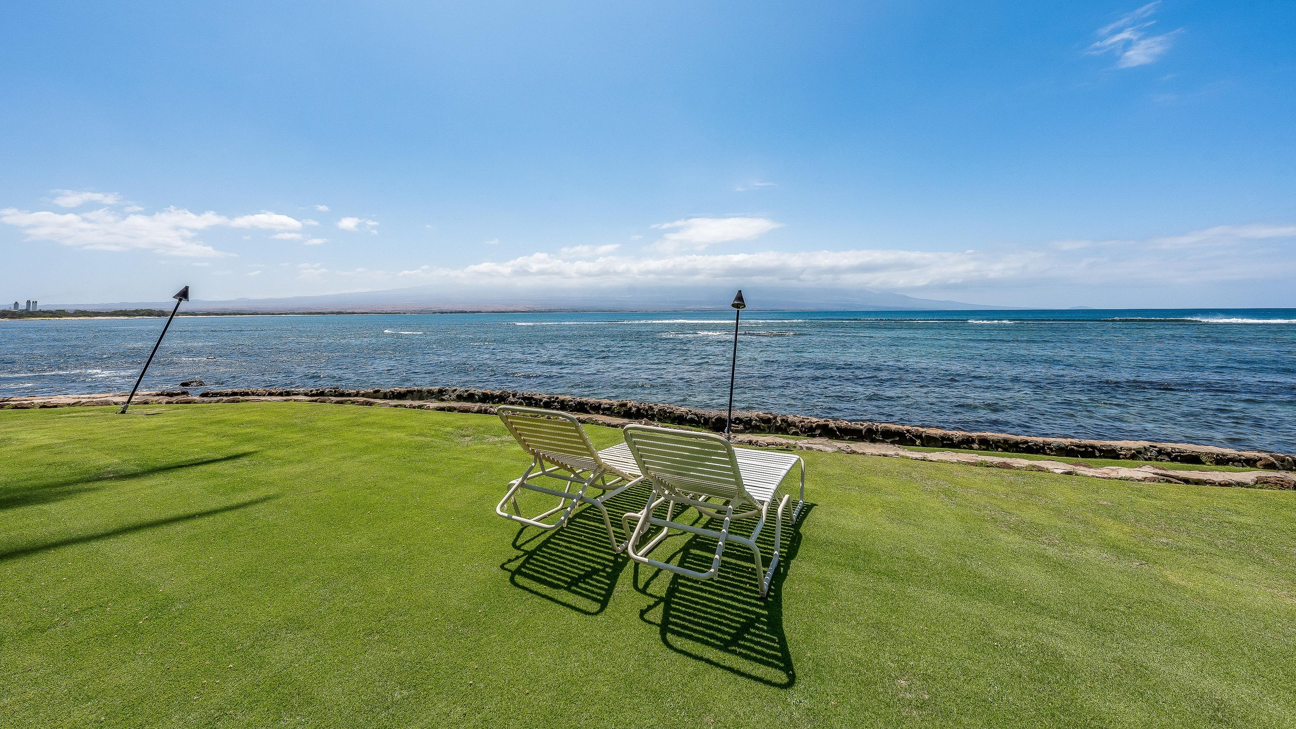 Condo in Wailuku · ★5.0 · 2 bedrooms · 2 beds · 2 private baths - Image 38
