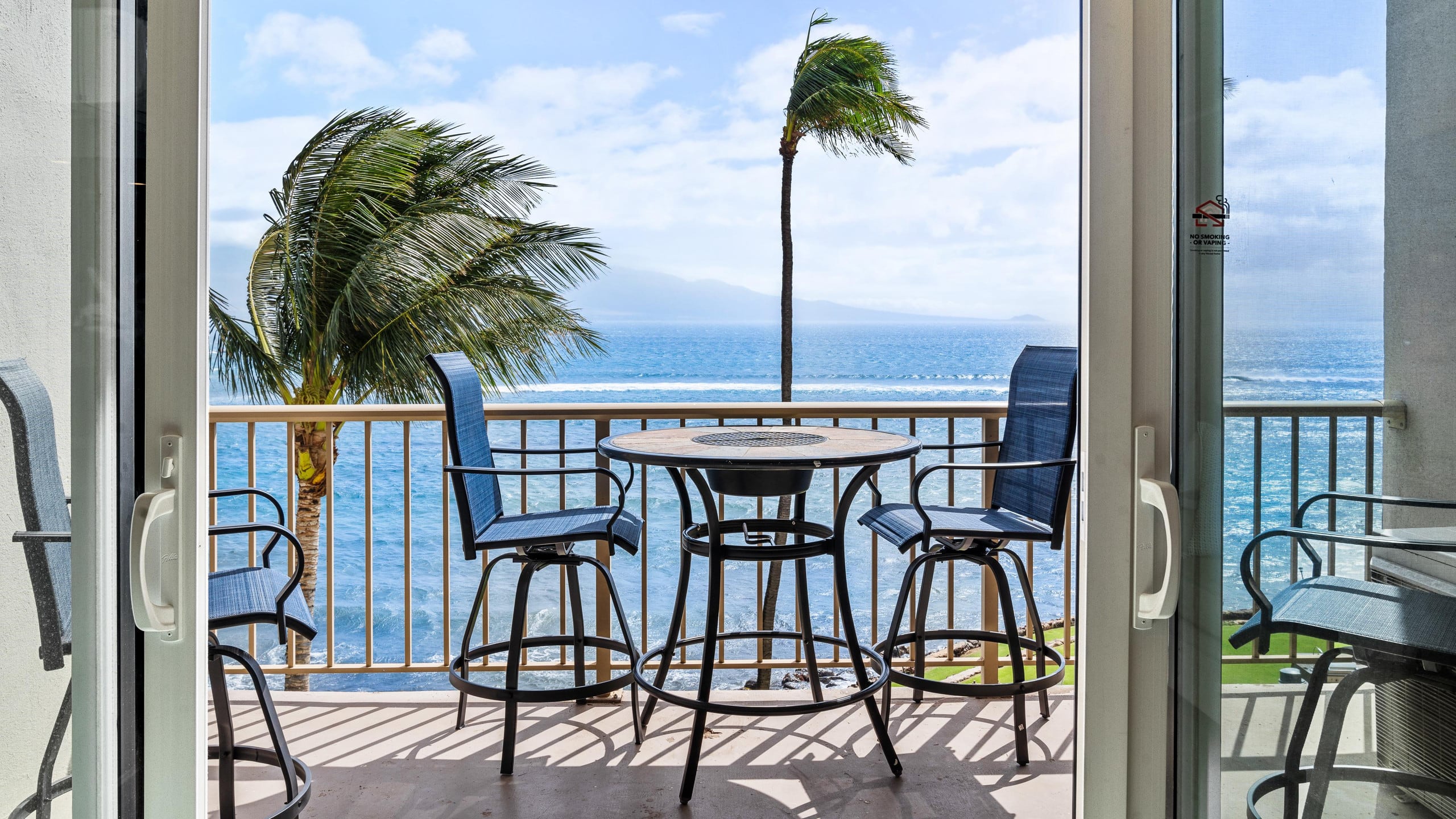 Condo in Wailuku · ★5.0 · 2 bedrooms · 2 beds · 2 private baths - Image 7