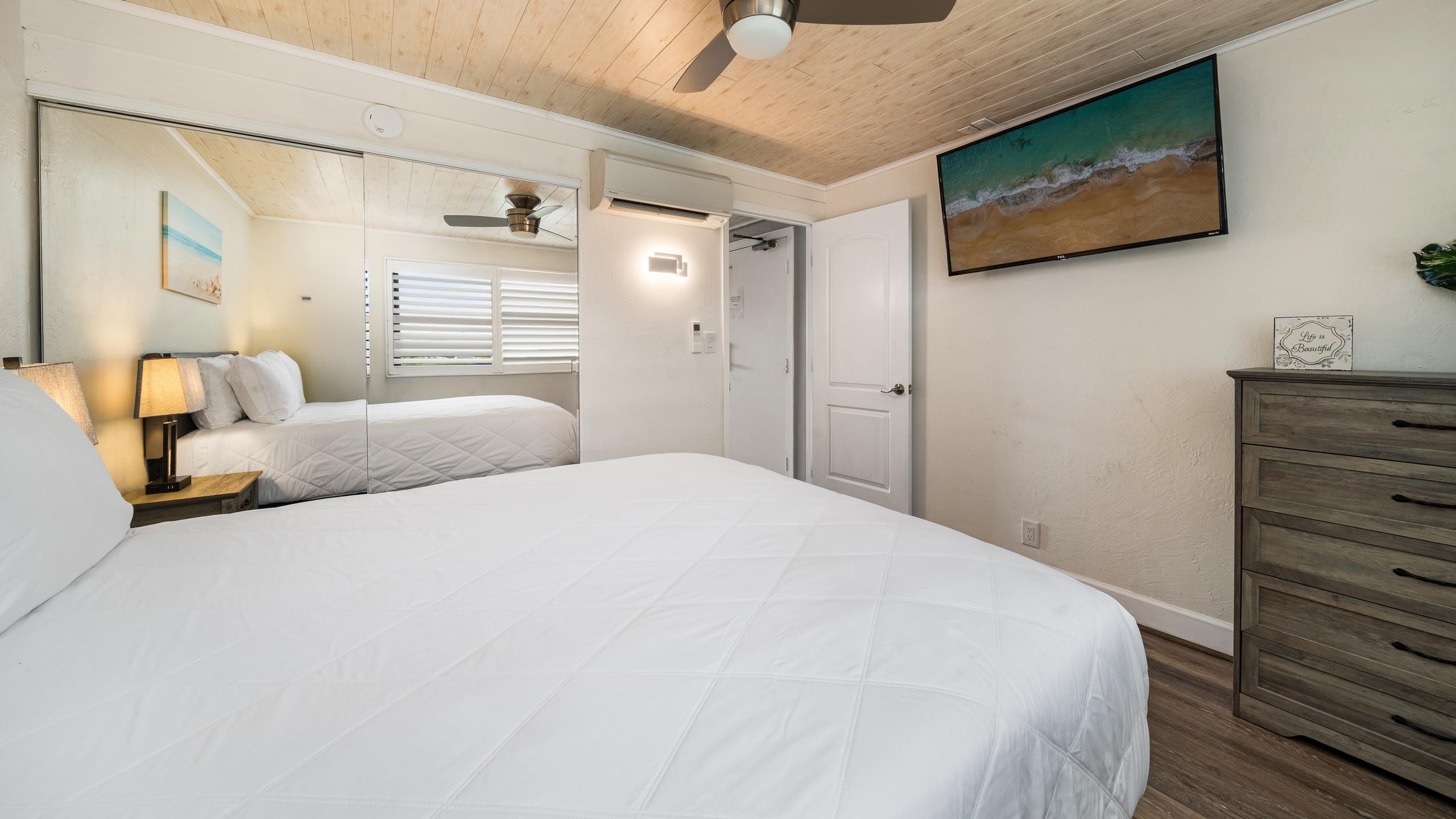 Condo in Wailuku · ★5.0 · 2 bedrooms · 2 beds · 2 private baths - Image 34