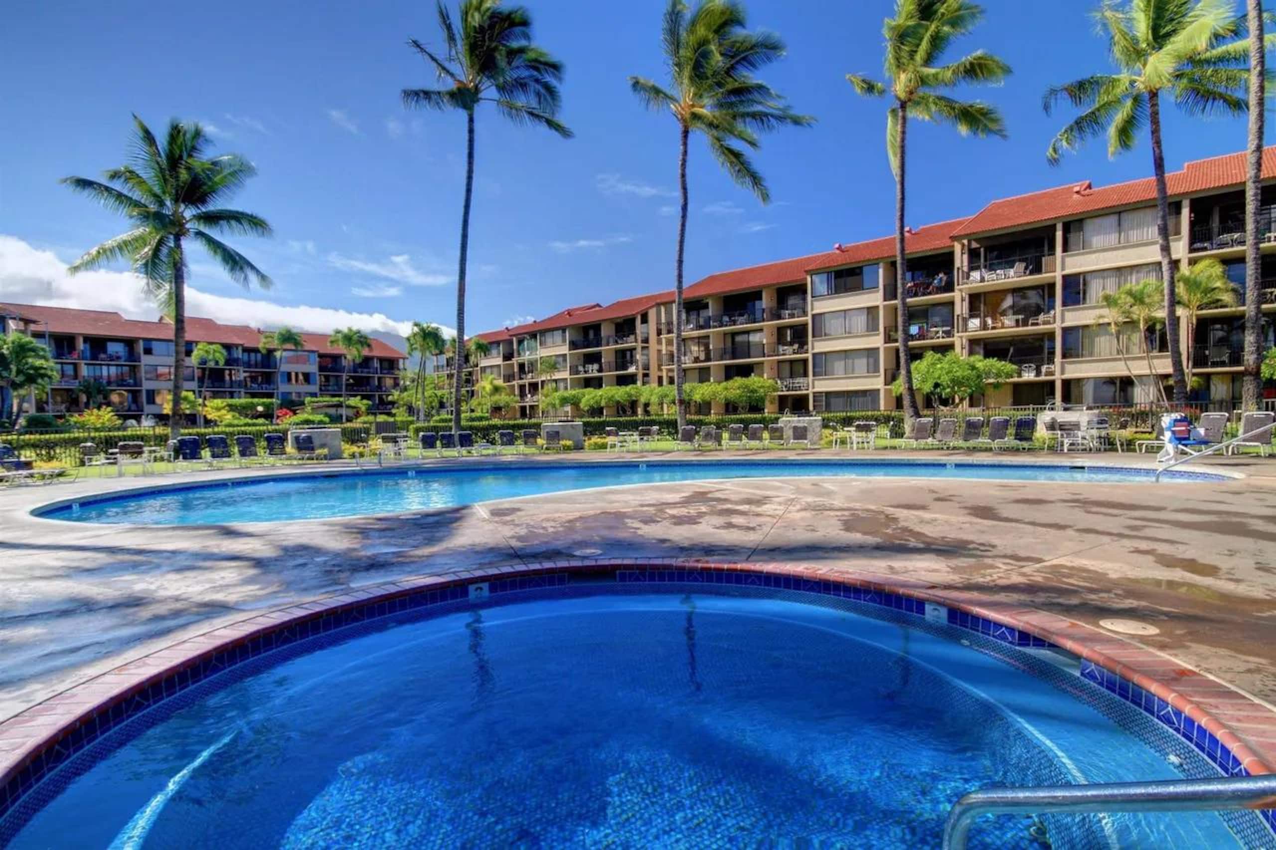Condo in Lahaina · ★4.96 · Studio · 1 bed · 1 private bath - Image 41