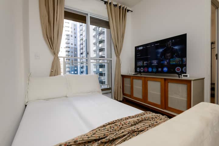 Kitanda cha sofa cha starehe kwa hadi wageni 2.