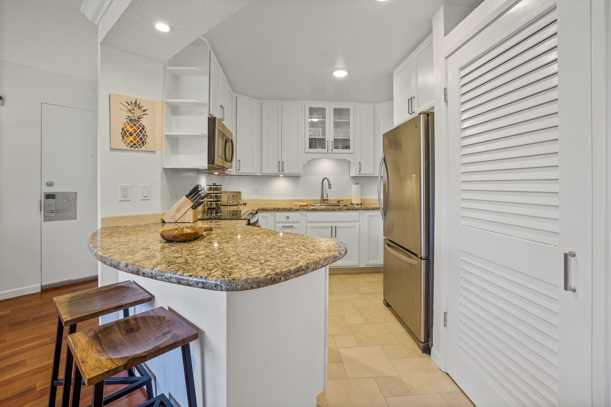 Condo in Lahaina · ★4.86 · 2 bedrooms · 4 beds · 2 baths - Image 5