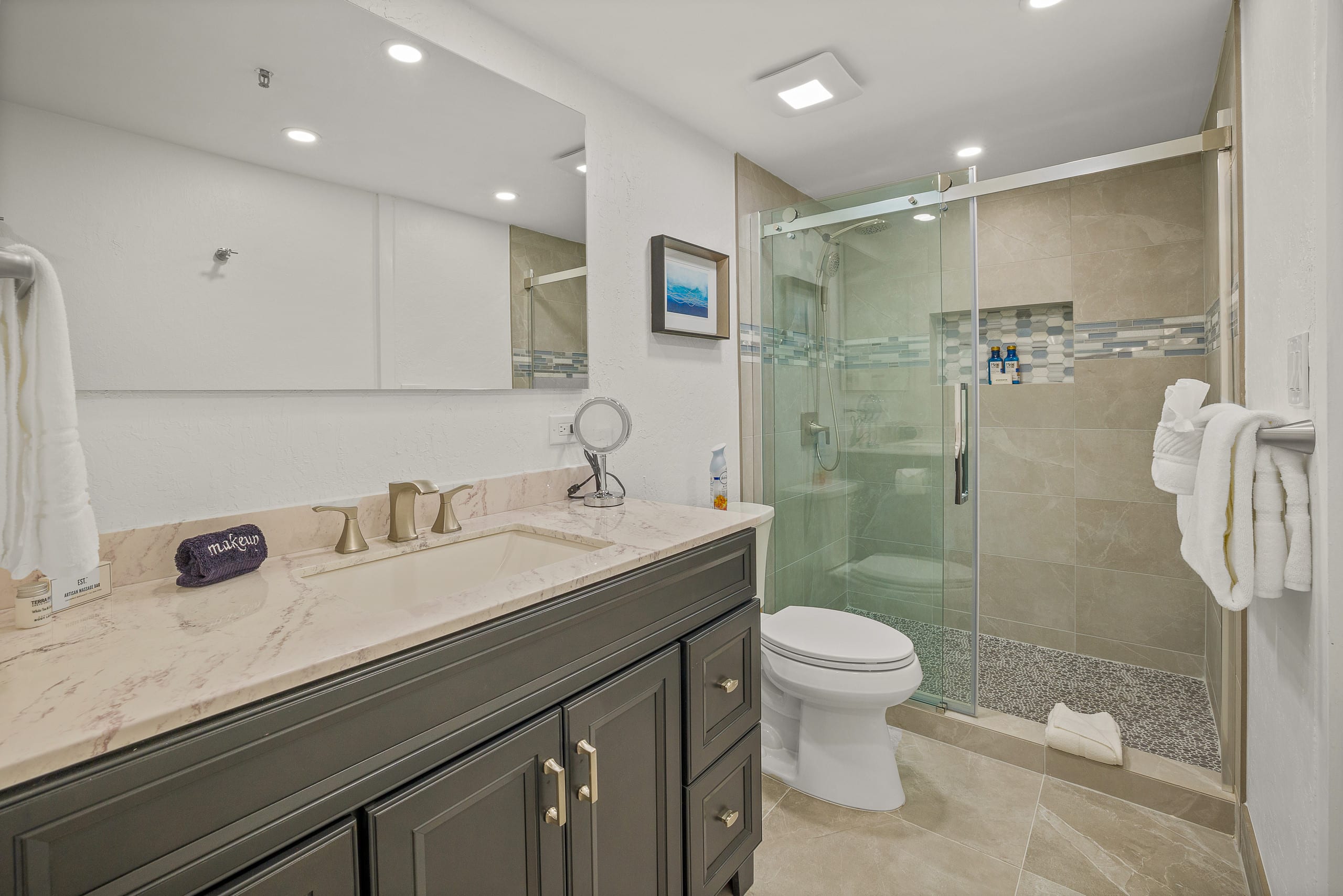 Condo in Lahaina · ★4.86 · 2 bedrooms · 4 beds · 2 baths - Image 21