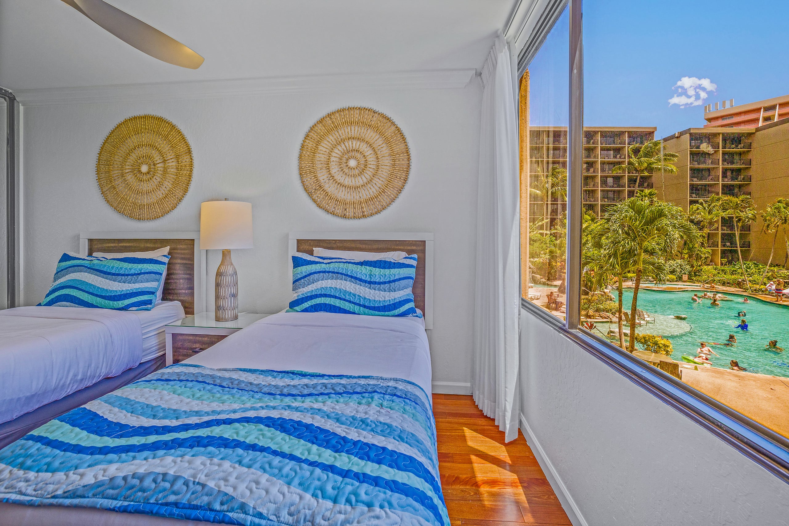 Condo in Lahaina · ★4.86 · 2 bedrooms · 4 beds · 2 baths - Image 17