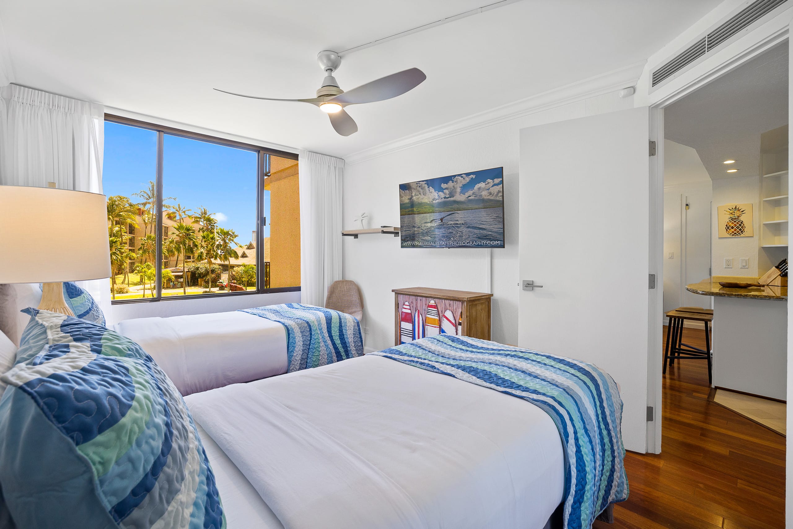 Condo in Lahaina · ★4.86 · 2 bedrooms · 4 beds · 2 baths - Image 16