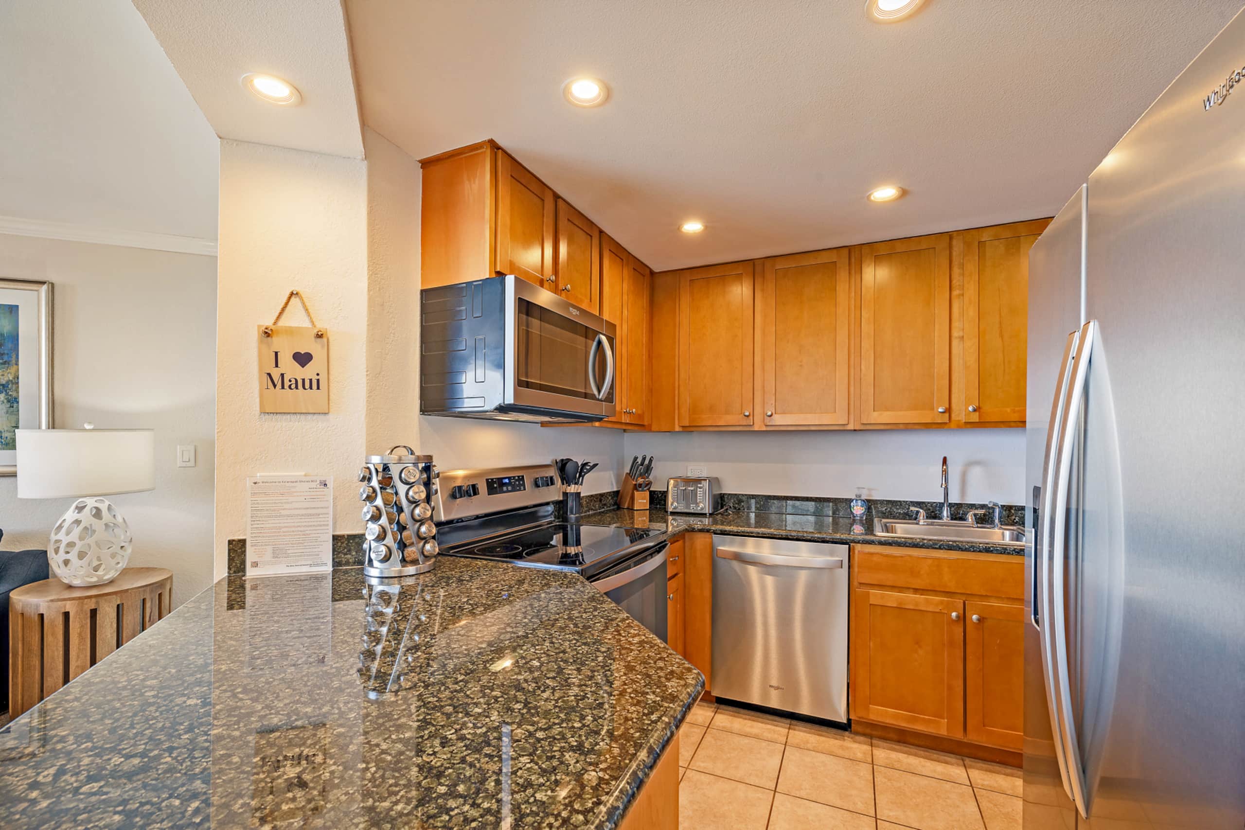Condo in Lahaina · ★5.0 · 2 bedrooms · 3 beds · 2 baths - Image 4