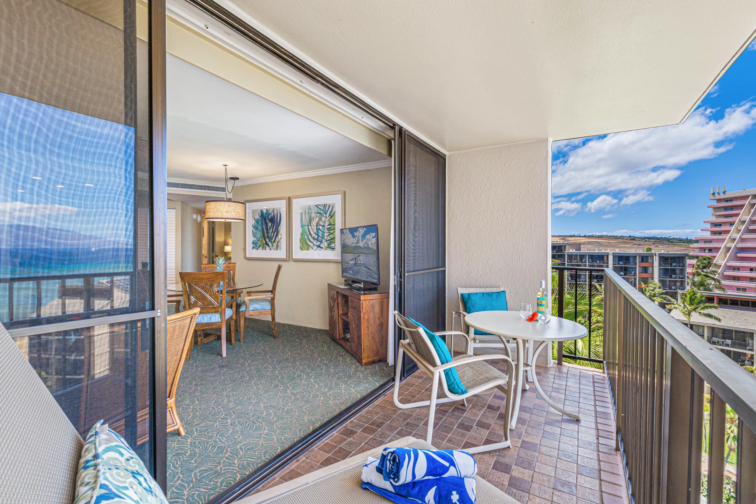 Condo in Lahaina · ★5.0 · 2 bedrooms · 3 beds · 2 baths - Image 29