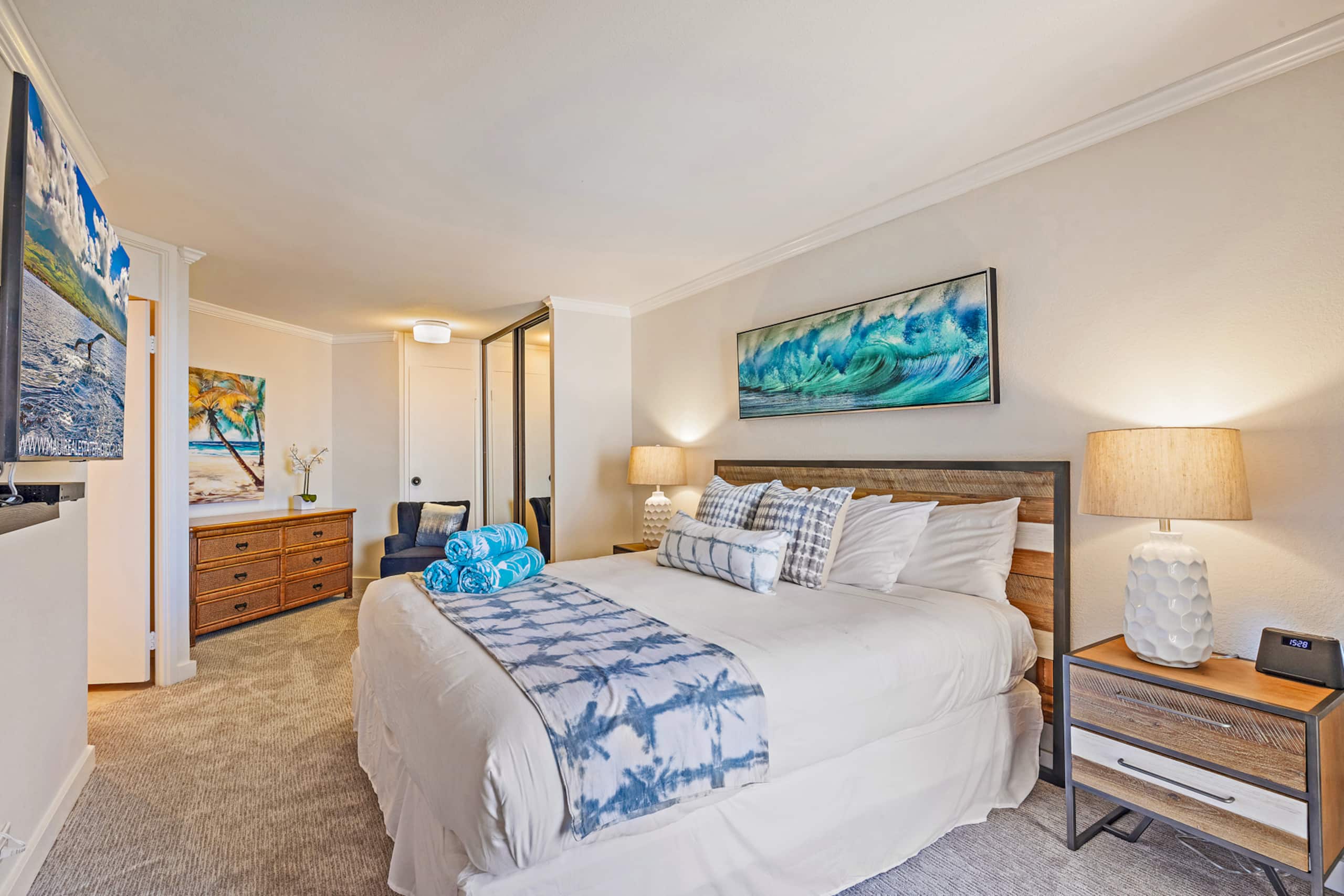 Condo in Lahaina · ★5.0 · 2 bedrooms · 3 beds · 2 baths - Image 11