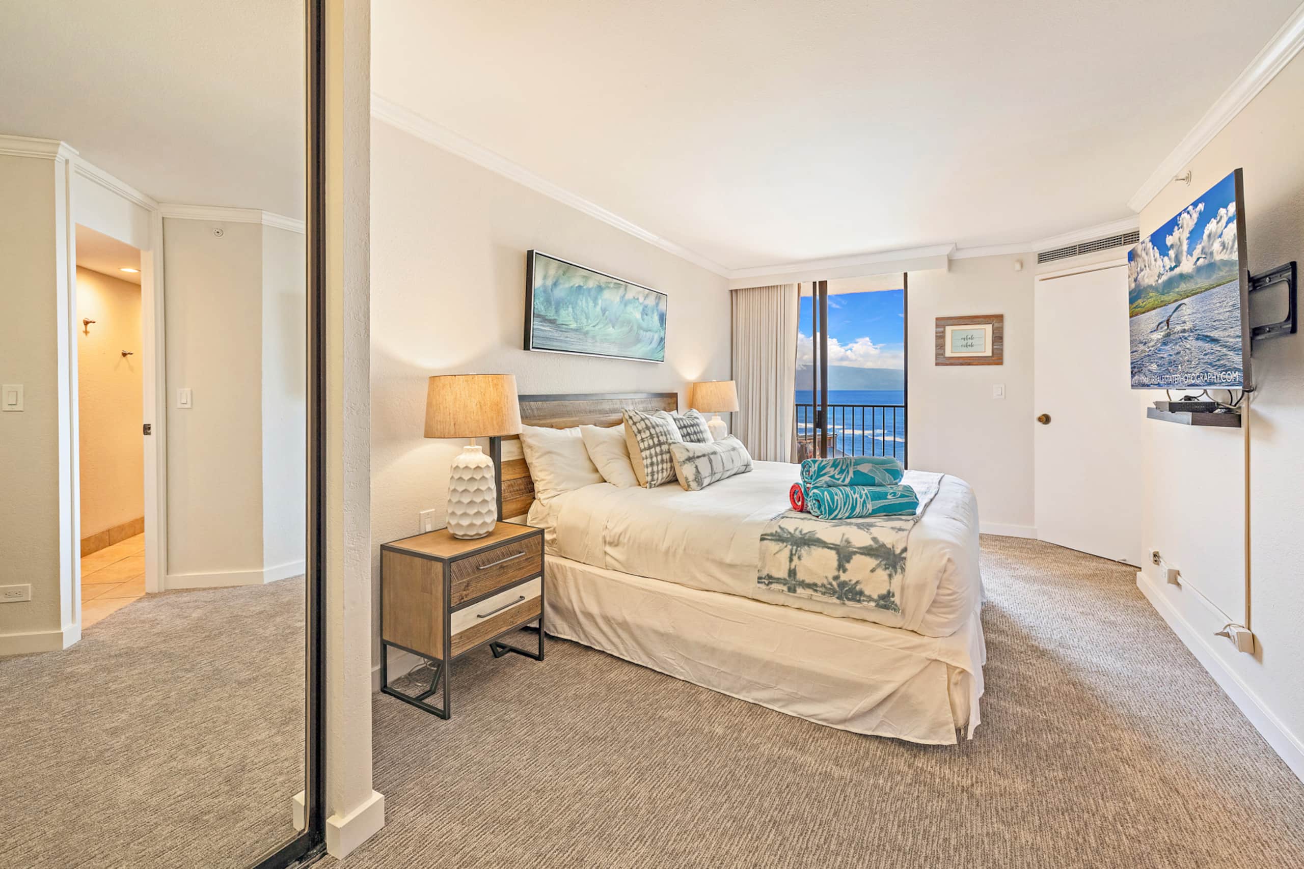 Condo in Lahaina · ★5.0 · 2 bedrooms · 3 beds · 2 baths - Image 15