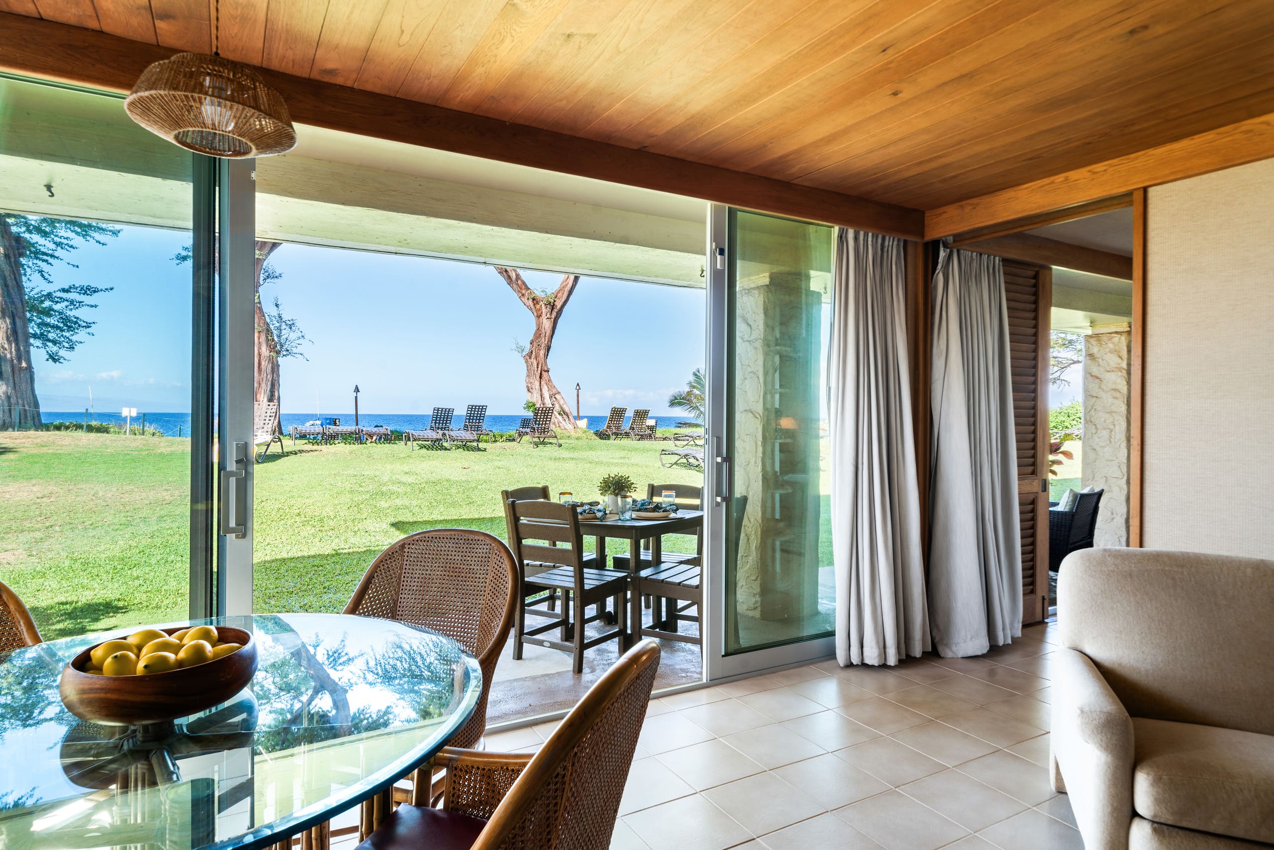 Condo in Lahaina · ★5.0 · 1 bedroom · 2 beds · 1 bath - Image 16