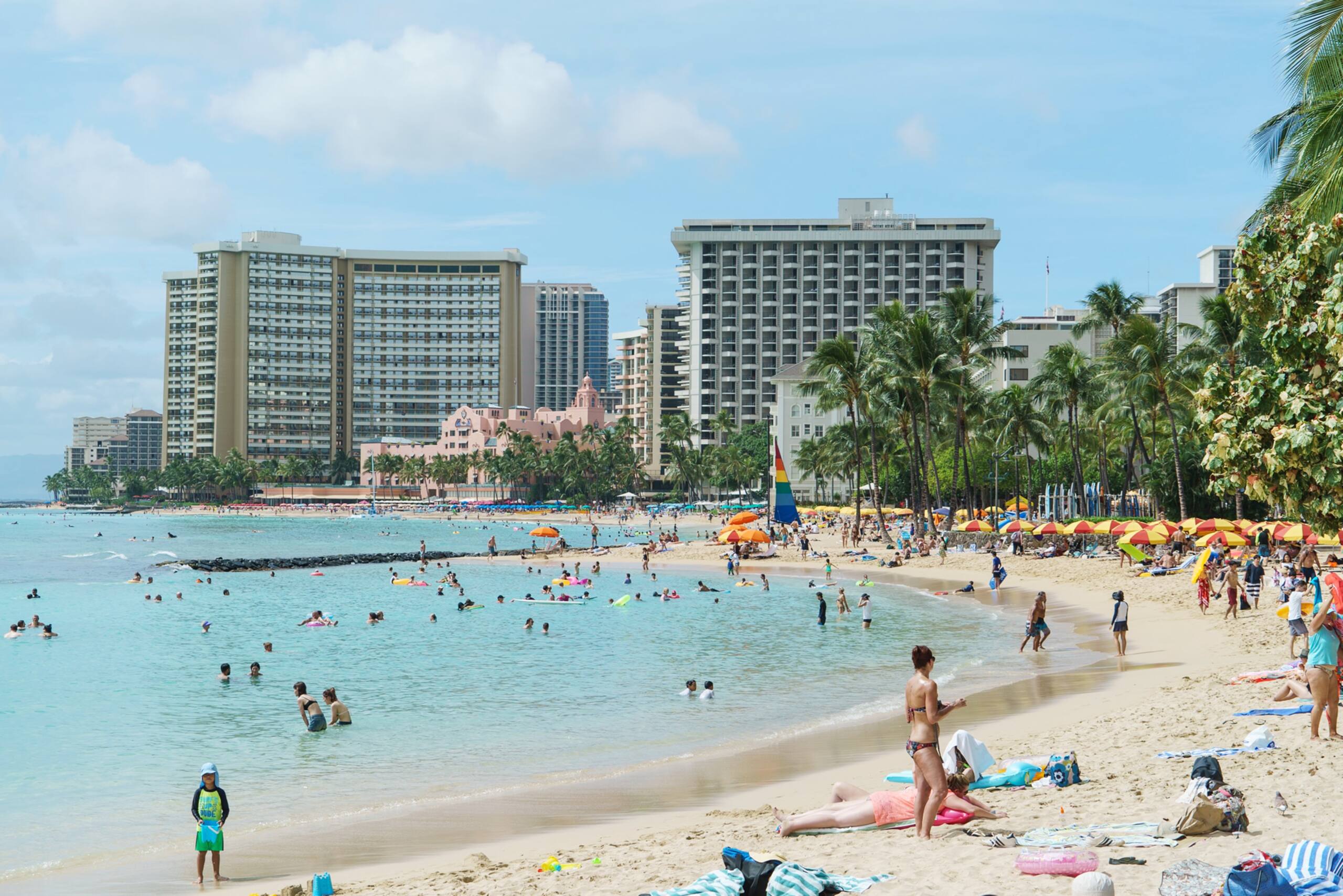 Condo in Honolulu · ★4.46 · 1 bedroom · 2 beds · 1 shared bath - Image 47