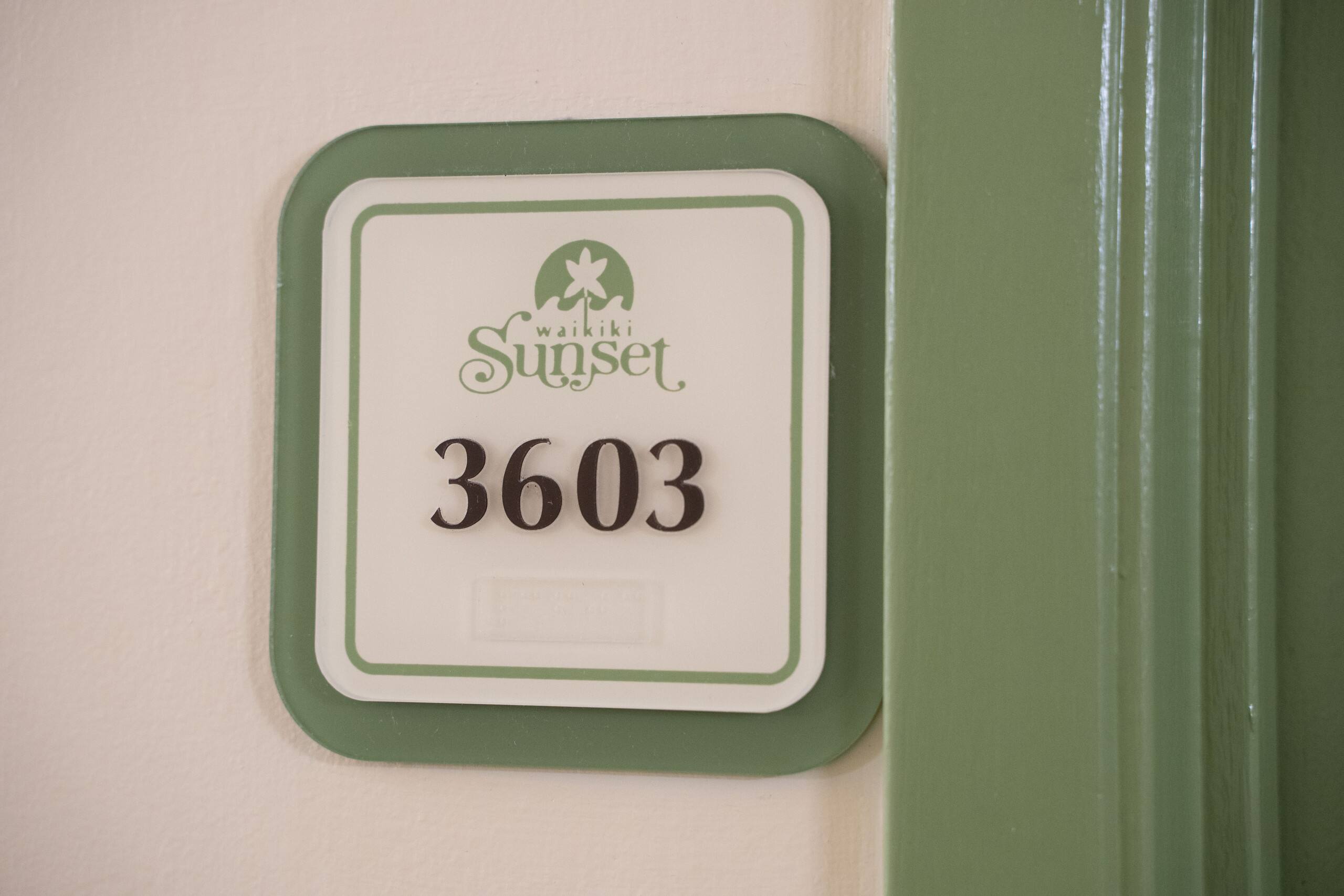 Condo in Honolulu · ★4.46 · 1 bedroom · 2 beds · 1 shared bath - Image 24