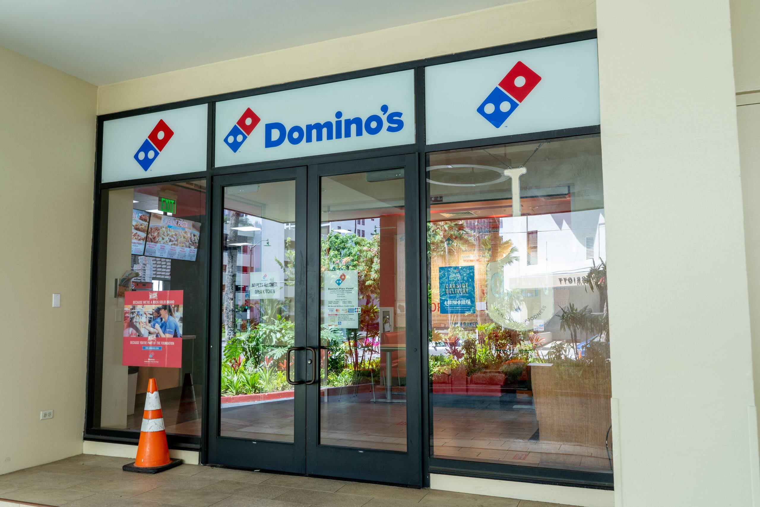 Condo in Honolulu · ★4.46 · 1 bedroom · 2 beds · 1 shared bath - Image 46