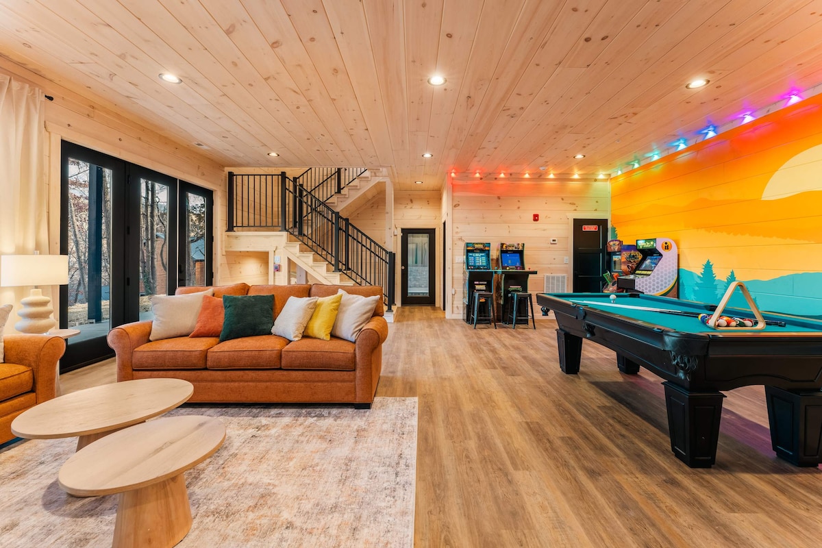 Divani me sfungjer memorik është një alternativë e rehatshme nëse ke një shtëpi të plotë 