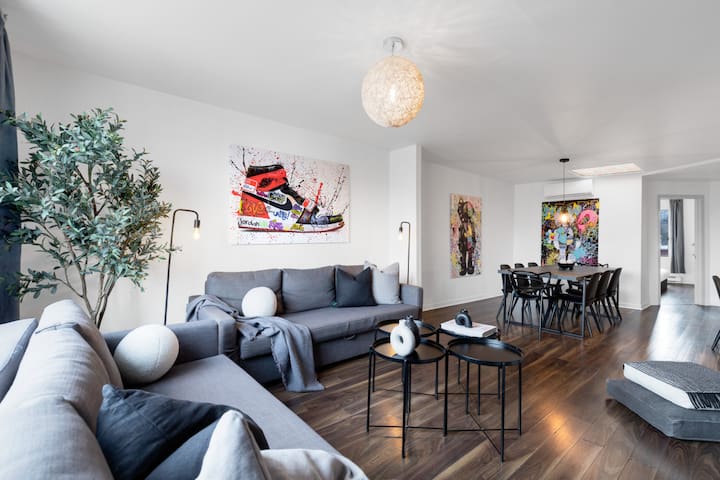 LiV MTL Soho-3 Spacious 2BR Suite + Rooftop MTL