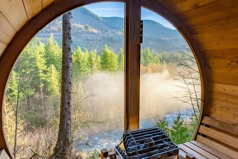 Lux River Mnt. Views! Game Rm. Hot Tub. Fire Pits.