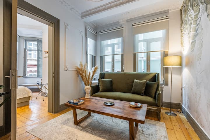 Galata Tower 3 Bedroom, 4 Showers 2wcs Luxury Flat - Beykoz